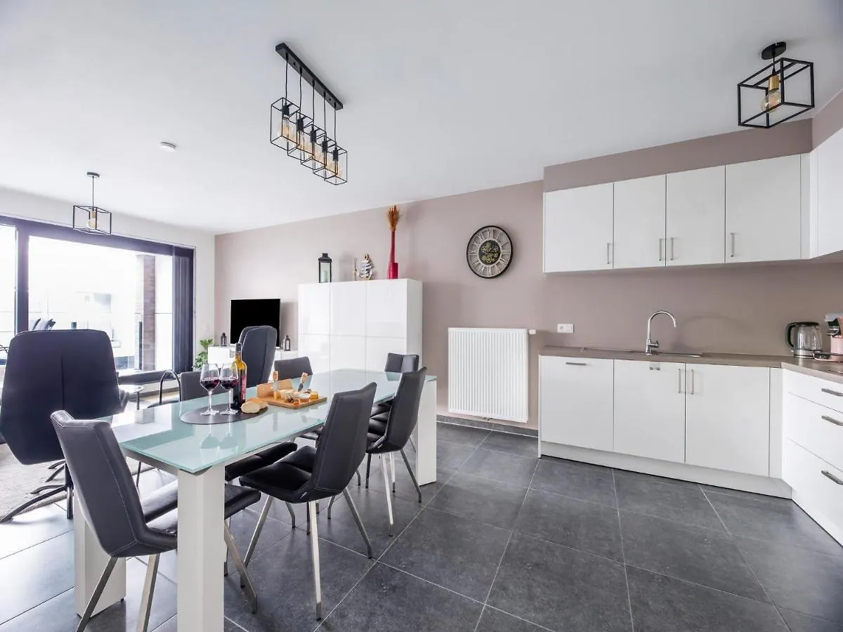 Cosy apartment in Oostende with private terrace